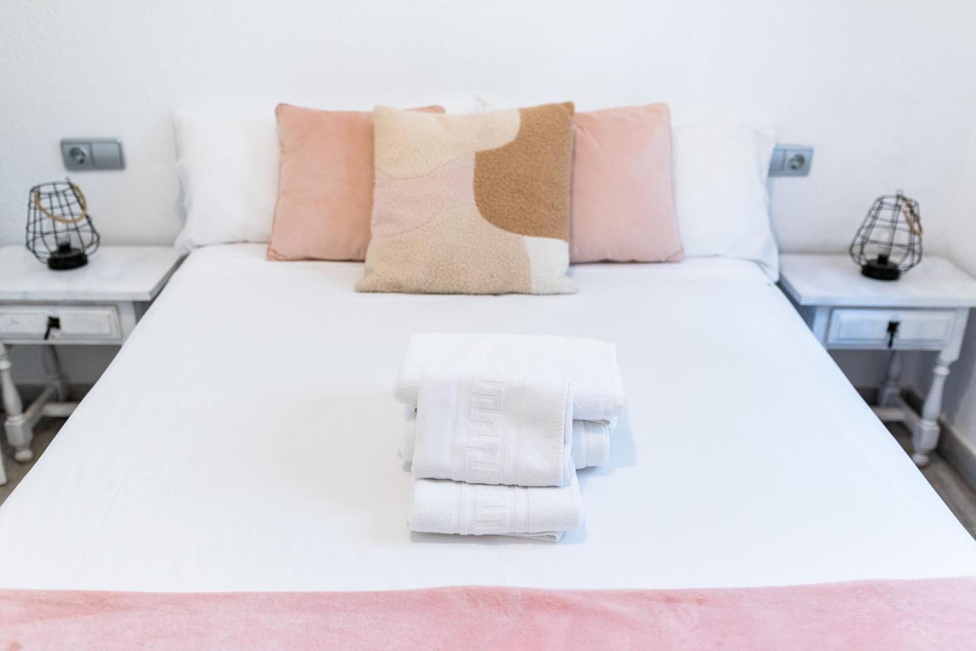 Reyes Albaicin Apartment Granada Room photo